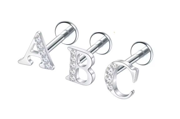 Labreta s psmeny barva titanov